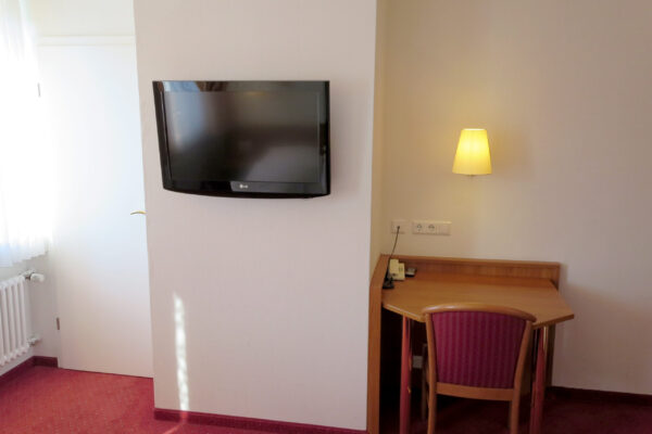 Doppelzimmer mit Flachbild-TV – Übernachten im Hotel Stuttgart Innenstadt